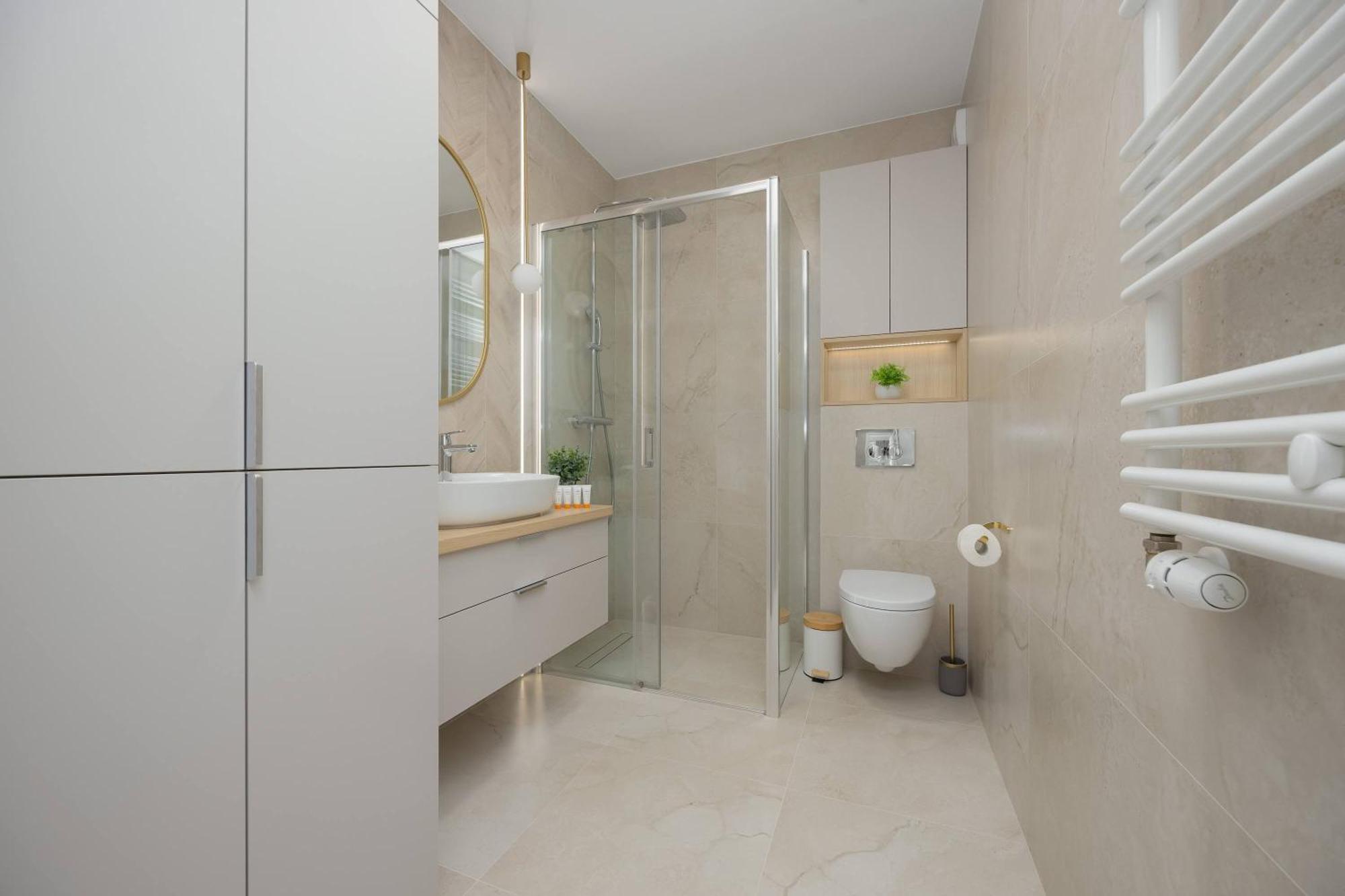 Leilighet Spacious With Parking On Grochow By Renters