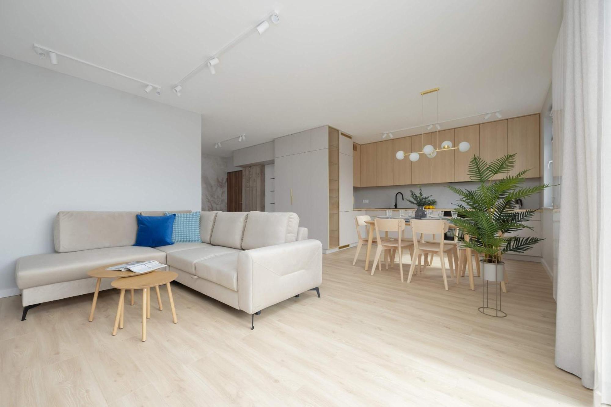 Spacious With Parking On Grochow By Renters Leilighet Warszawa